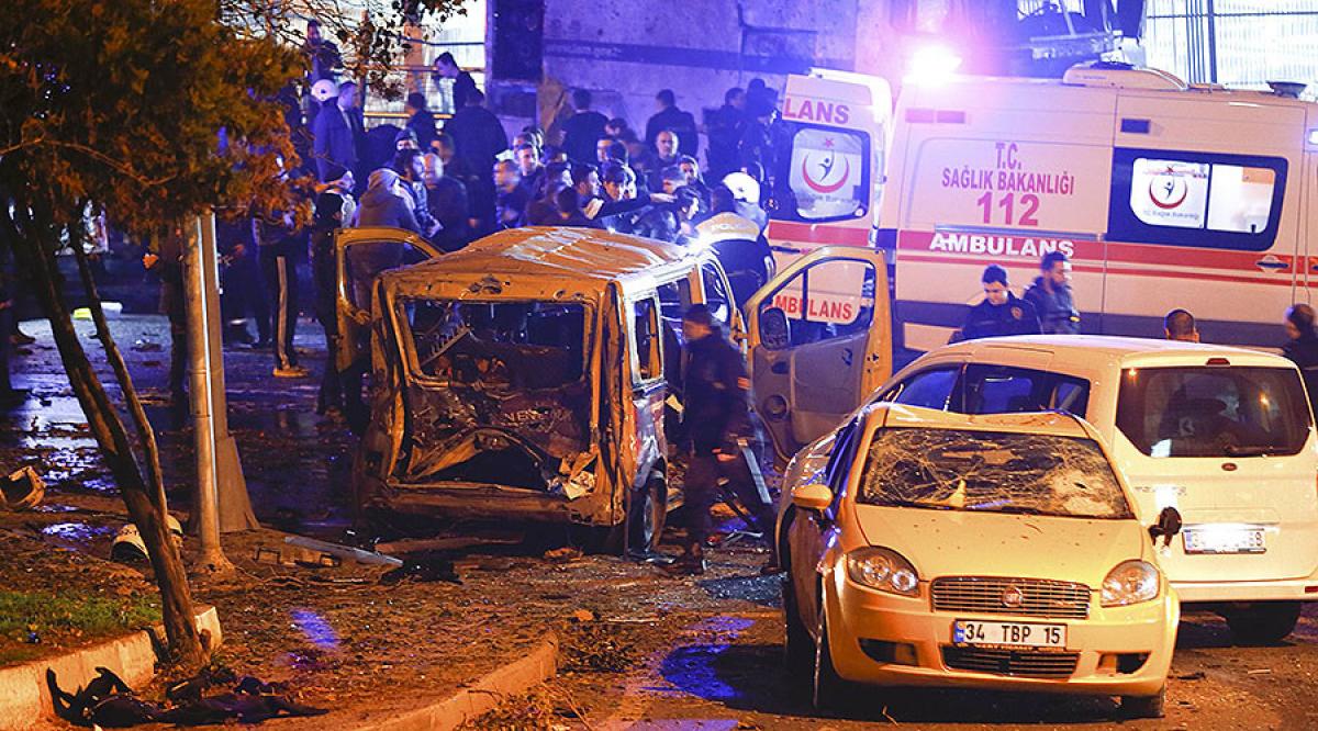 29 killed in Istanbul twin blasts